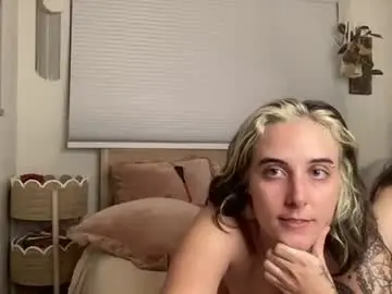 Chaturbate Watch Live Sex Cams of lill_daddysgirl