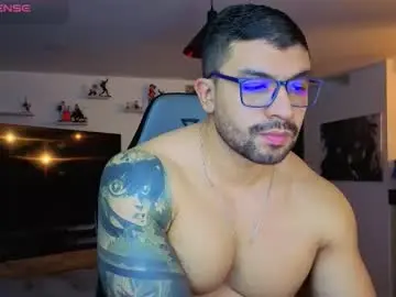 Chaturbate Adult Webcams of max_cooper17