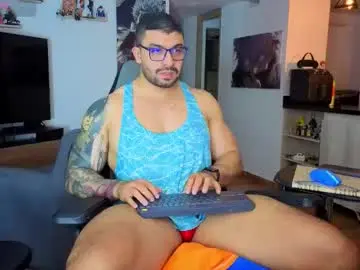 Chaturbate Sex Cam of max_cooper17