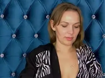 Chaturbate Live Sex Cam of tatibugati