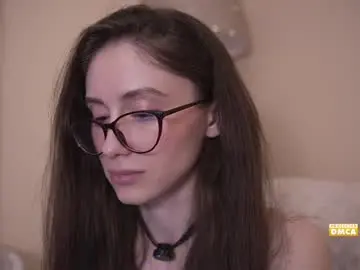 Chaturbate Live Sex of snowww_white