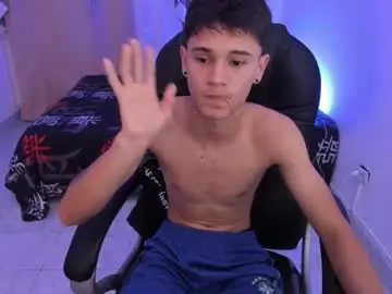 Chaturbate Watch Live Sex Cams of aron_boyy