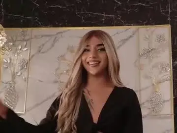 Chaturbate Live Sex Cam of chris_twiink