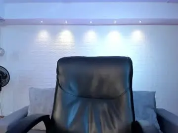 Chaturbate Live Sex Cam of violeet_scott