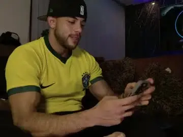 Chaturbate Live Sex Cam of camilowatson