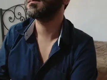 Chaturbate Free Porn Cam of under_thedesk