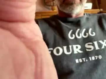 Chaturbate Nude Webcam of daddy_cowboy2