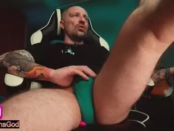 Chaturbate Live Sex Cam of golden_alex