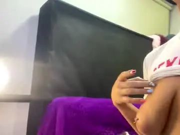 Chaturbate Nude Webcam of maddiiebrooks