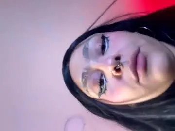 Chaturbate Watch Live Sex Cams of maddiiebrooks