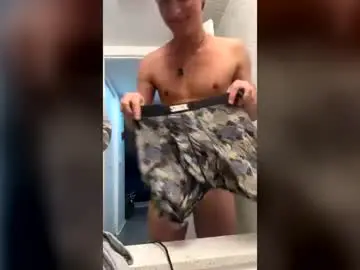 Chaturbate Live Porn of skrogdog