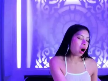 Chaturbate Live Sex of chloemartini_