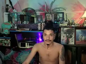Chaturbate Live Sex Cam of eleazar_blake
