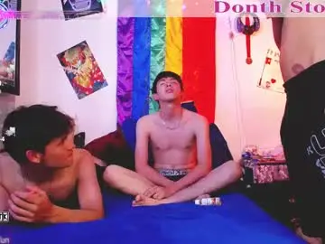 Chaturbate Nude Webcam of little_sunshine_squad