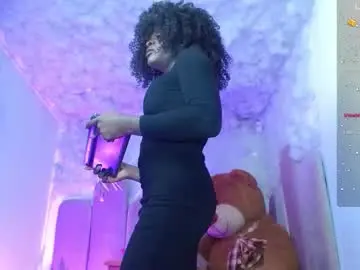 Chaturbate Live Sex Cam of puca_eboony