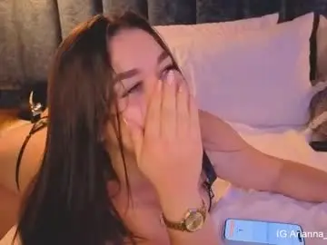 Chaturbate Nude Webcam of arianna_suarez1