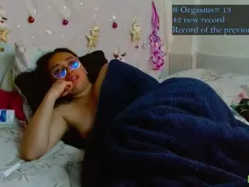 Chaturbate Live Sex Cam of ricocandy