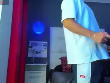 Chaturbate Watch Live Sex Cams of yiyo10_