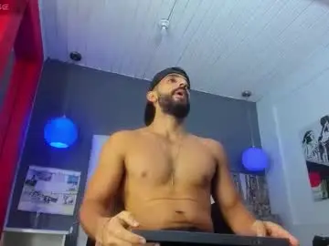 Chaturbate Live Sex of yiyo10_