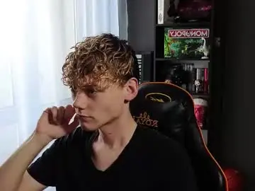 Chaturbate Live Porn of kirill_20_cm