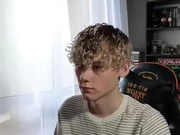 Chaturbate Live Porn of kirill_20_cm