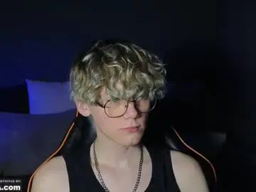 Chaturbate Best live sex cam show of kirill_20_cm