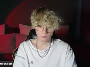 Chaturbate Free Porn Cam of kirill_20_cm