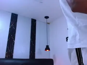 Chaturbate Free Live Porn of aston_vera
