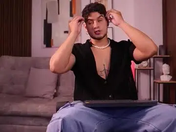 Chaturbate Live Sex Cam of davies_brown