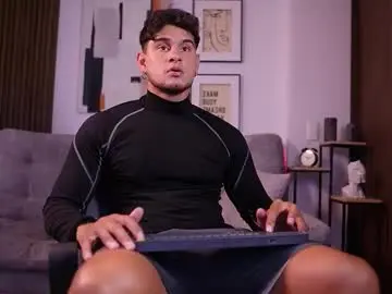 Chaturbate Live Sex Cam of davies_brown