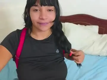 Chaturbate Live Porn of emmily2001