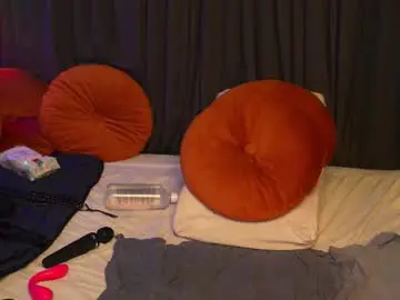 Chaturbate Best live sex cam show of lacie_le_beauty