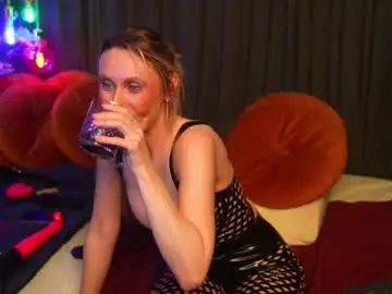 Chaturbate Free Porn Cam of lacie_le_beauty