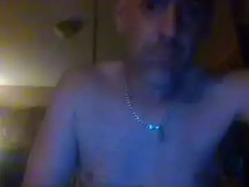 Chaturbate Live Sex Cam of maxlme2721063