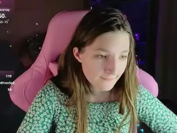 Chaturbate Best live sex cam show of mia_weawer