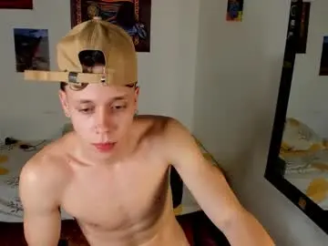 Chaturbate Free Live Porn of santiceballo