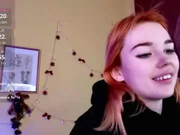Chaturbate Live Sex Cam of kiara_dream