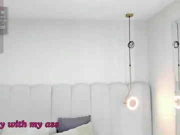 Chaturbate Sex Cam of riri_candy