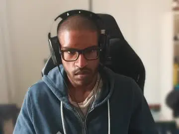 Chaturbate Sex Cam of black_lollipop