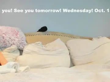 Chaturbate Free Live Porn of eatmygingersnapps