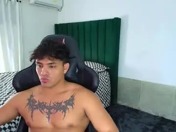 Chaturbate Live Sex Cam of lei_77