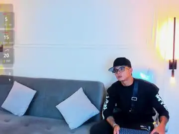 Chaturbate Adult Video Chat of paradise_boy_s