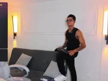 Chaturbate Live Sex Cam of paradise_boy_s