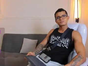 Chaturbate Watch Live Sex Cams of paradise_boy_s