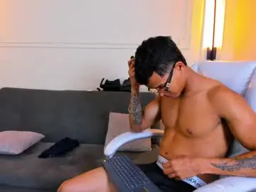 Chaturbate Free Porn Cam of paradise_boy_s