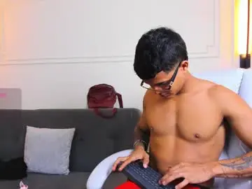 Chaturbate Free Porn Cam of paradise_boy_s