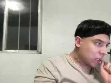 Chaturbate Live Sex Cam of albertoarenas16