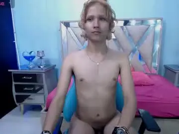Chaturbate Live Sex of andy_staar18