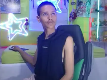 Chaturbate Watch Live Sex Cams of andy_staar18