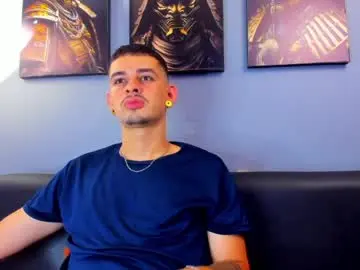 Chaturbate Live Porn of damian__oliver